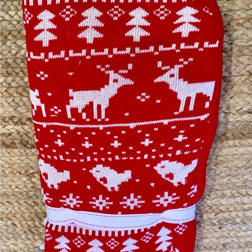 Red Holiday Blanket with White Reindeer Pattern kids